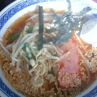 干ししいたけの出汁が効いた、鶏がら醤油ラーメン